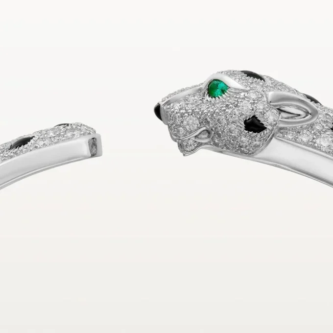 Pulsera Panthere De Cartier, modelo mediano, con medio pavé